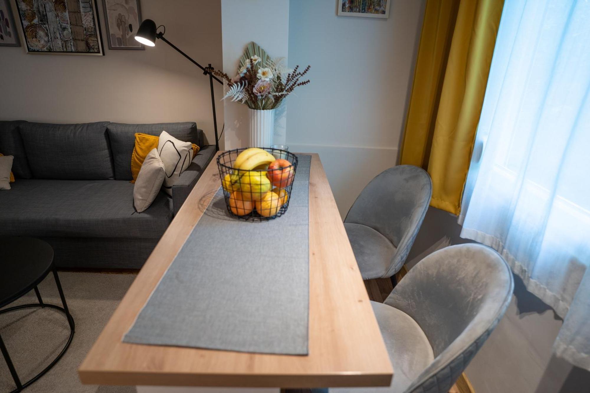 Our Place Apartament *